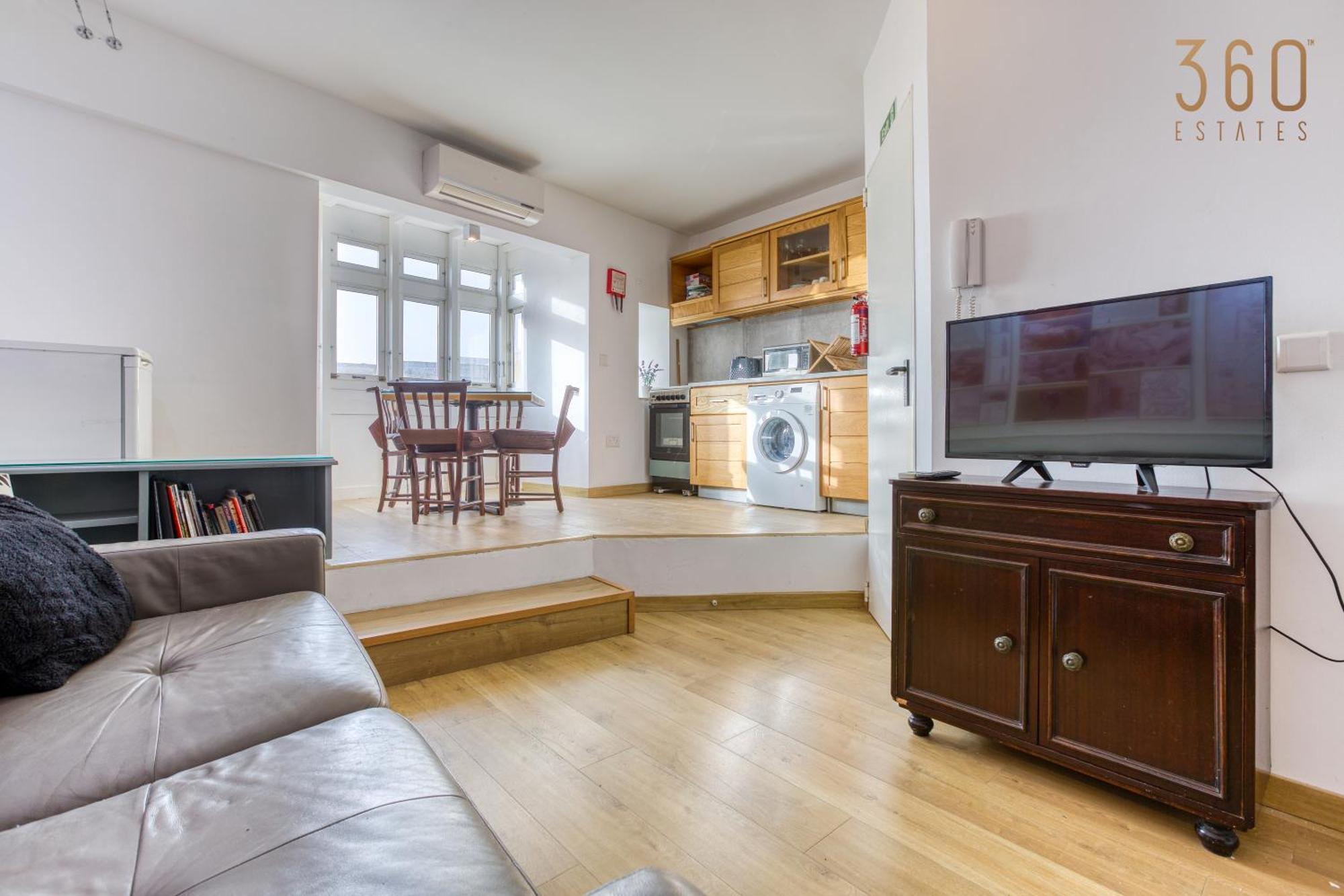 Comfortable 1Br Home With Maltese Balcony In Valletta By 360 Estates Exterior photo